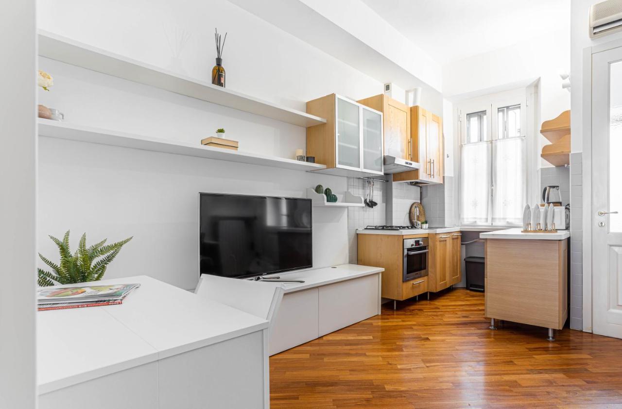 Apartament Joivy Charming Flat Near Duomo Di Milano Zewnętrze zdjęcie