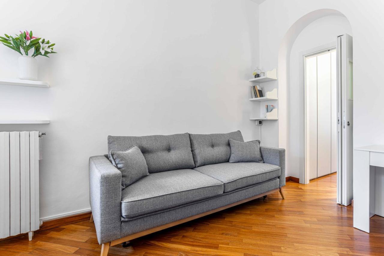 Apartament Joivy Charming Flat Near Duomo Di Milano Zewnętrze zdjęcie